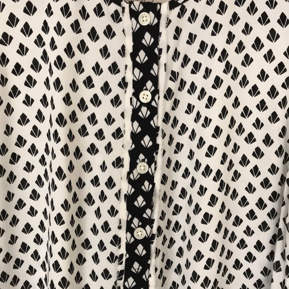 LOFT Black White Geo Print Henley Blouse Cap Sleeve Lightweight Top SP - Picture 8 of 13